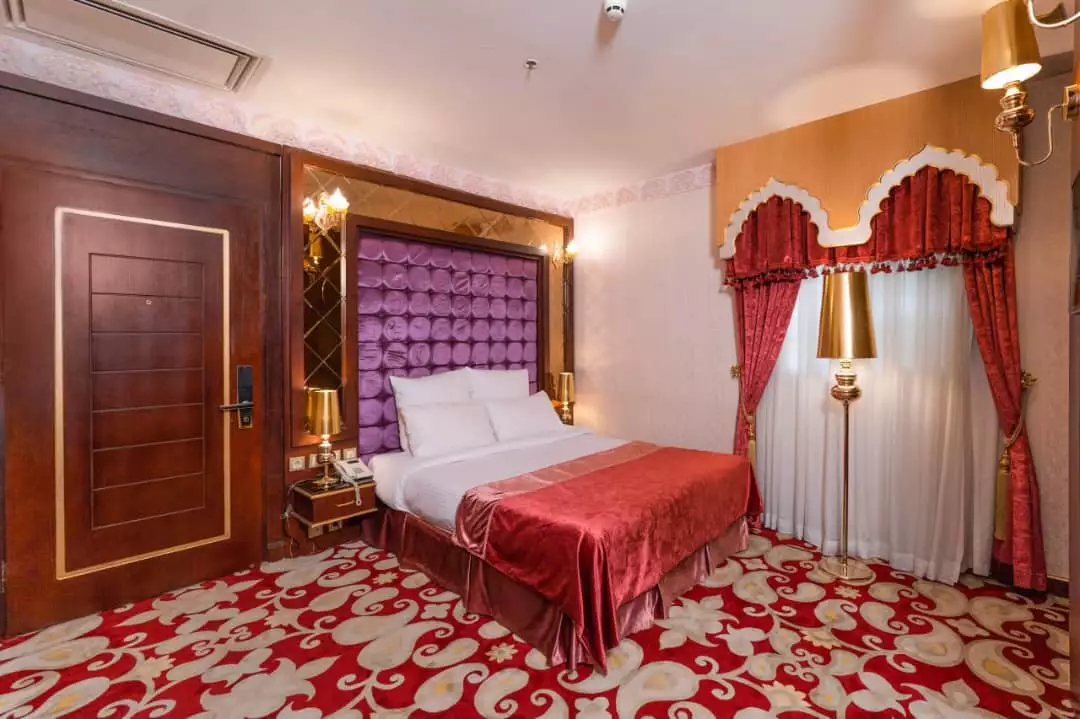 Alibaba https://cdn.alibaba.ir/ostorage/hotel-accommodation-images/6807977af6e8766ef96f4ded_الماس یک تخته.webp